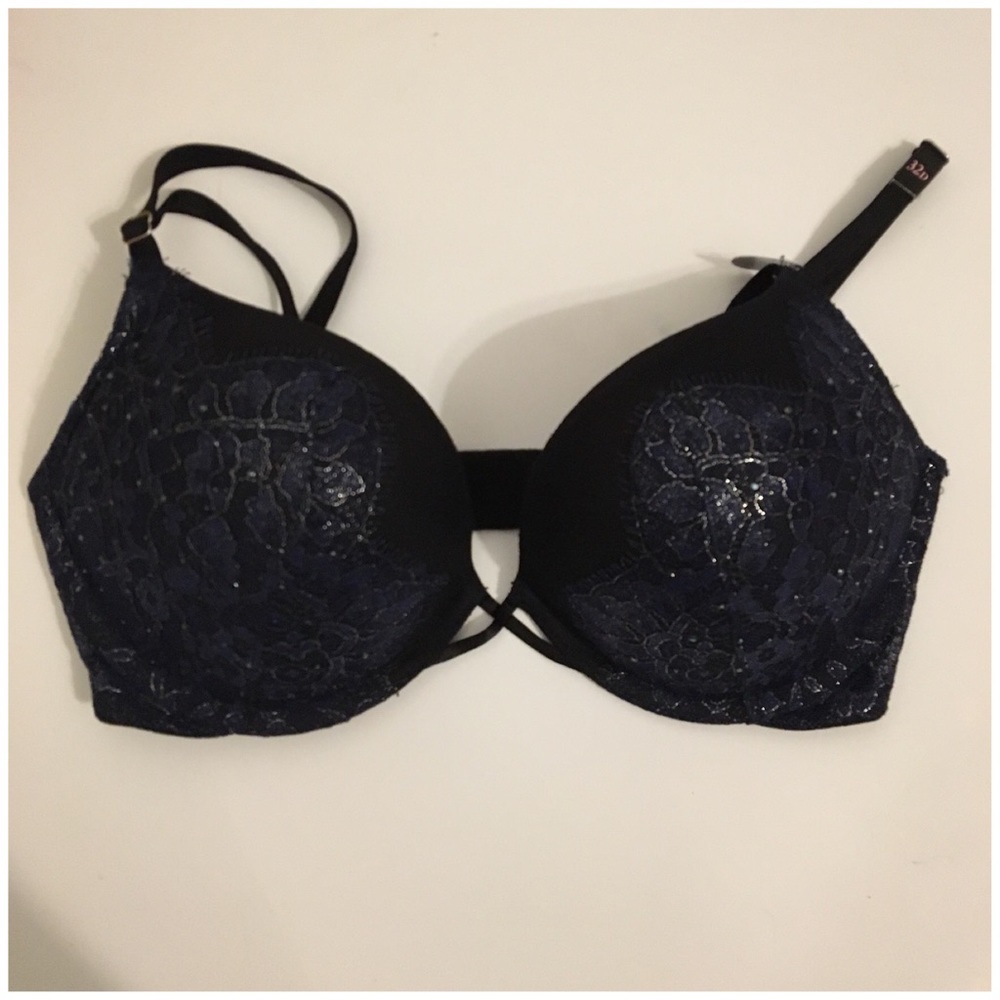 NWT Victoria’s Secret Bombshell Bra